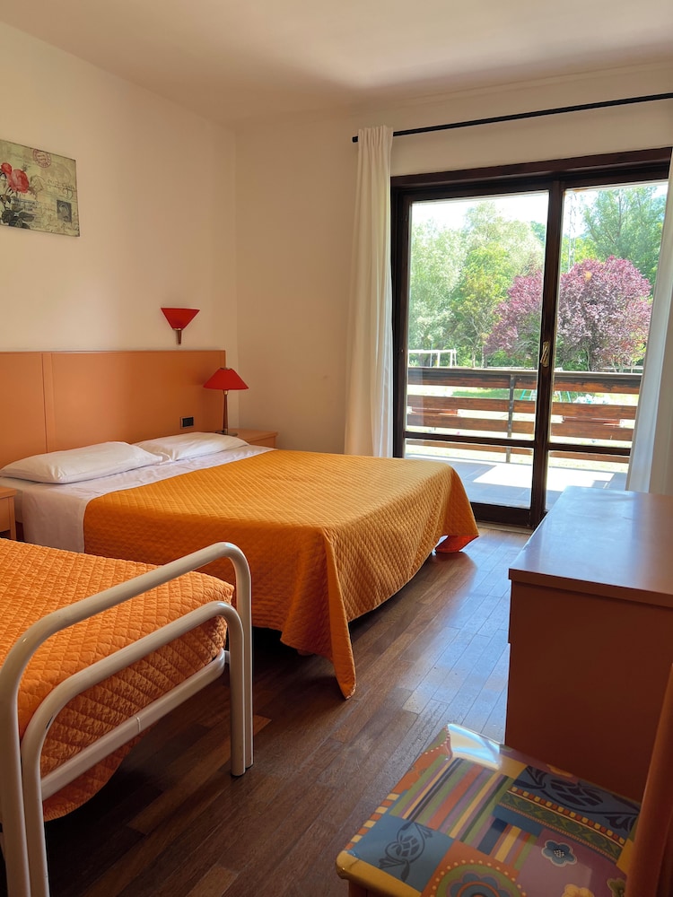 Standard Triple Room, Balcony