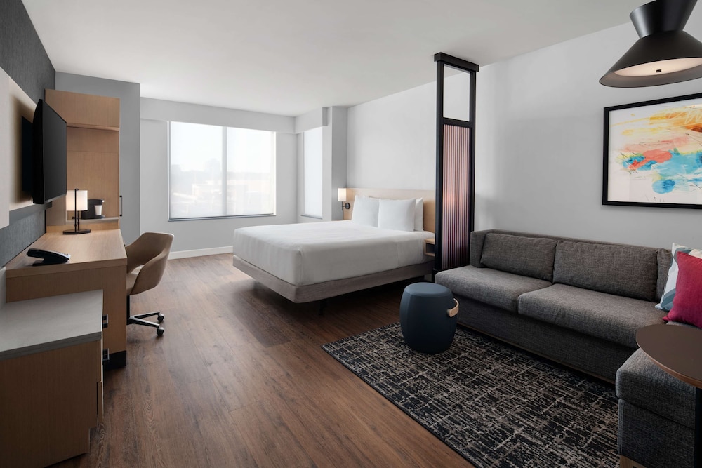 Suite, 1 King Bed with Sofa bed - Photo 2