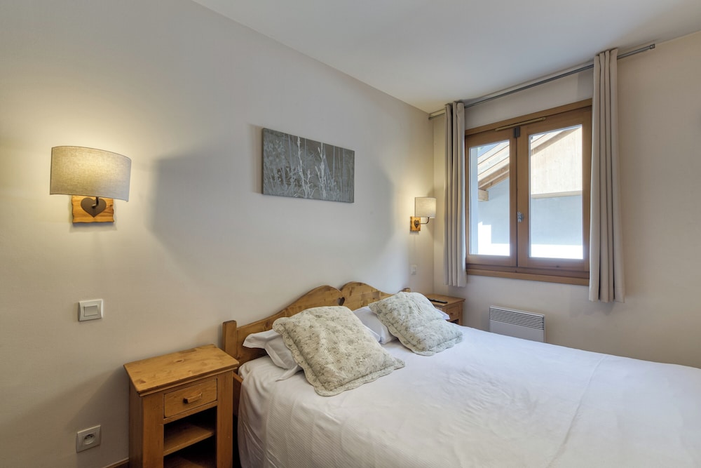 Family Apartment, Multiple Bedrooms (Vallorcine Loriaz 32 Ski In Ski Out)
