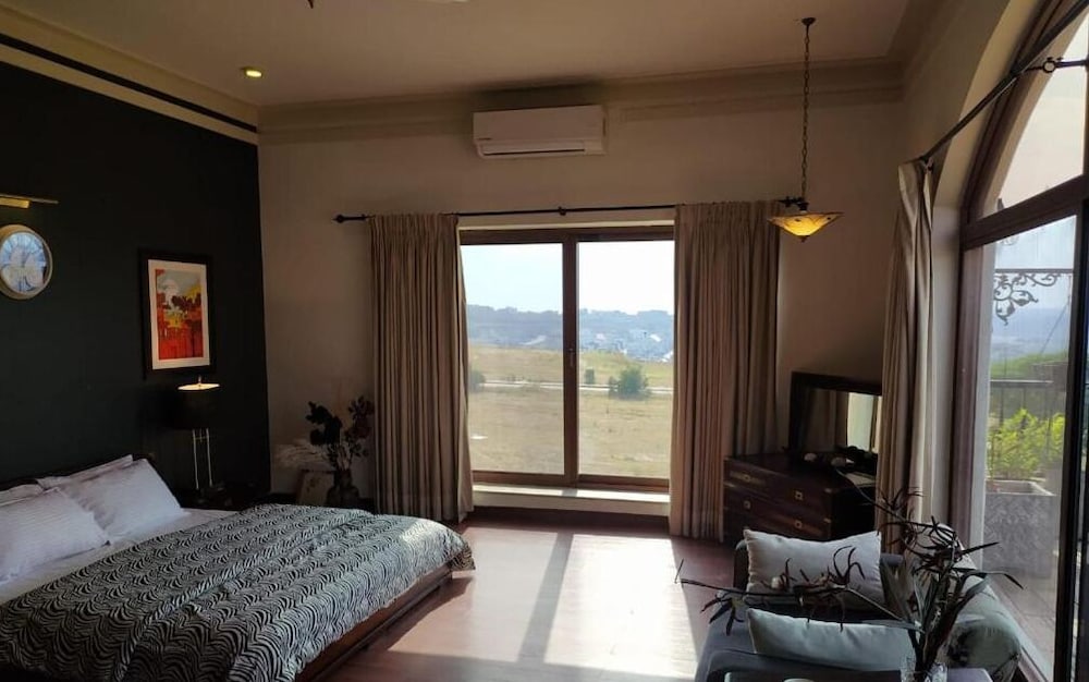 Deluxe Double Room photo 2