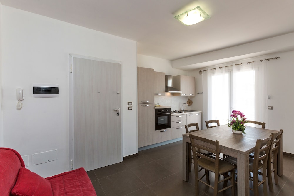Apartment, 2 Bedrooms, Tower photo 2