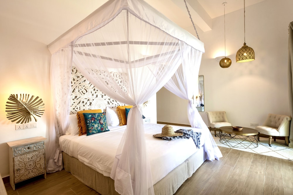 Deluxe Room, Ocean View - Photo 8