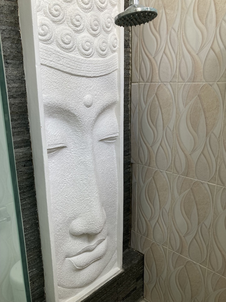 Deluxe Double Room, 1 King Bed, Ocean View photo 2