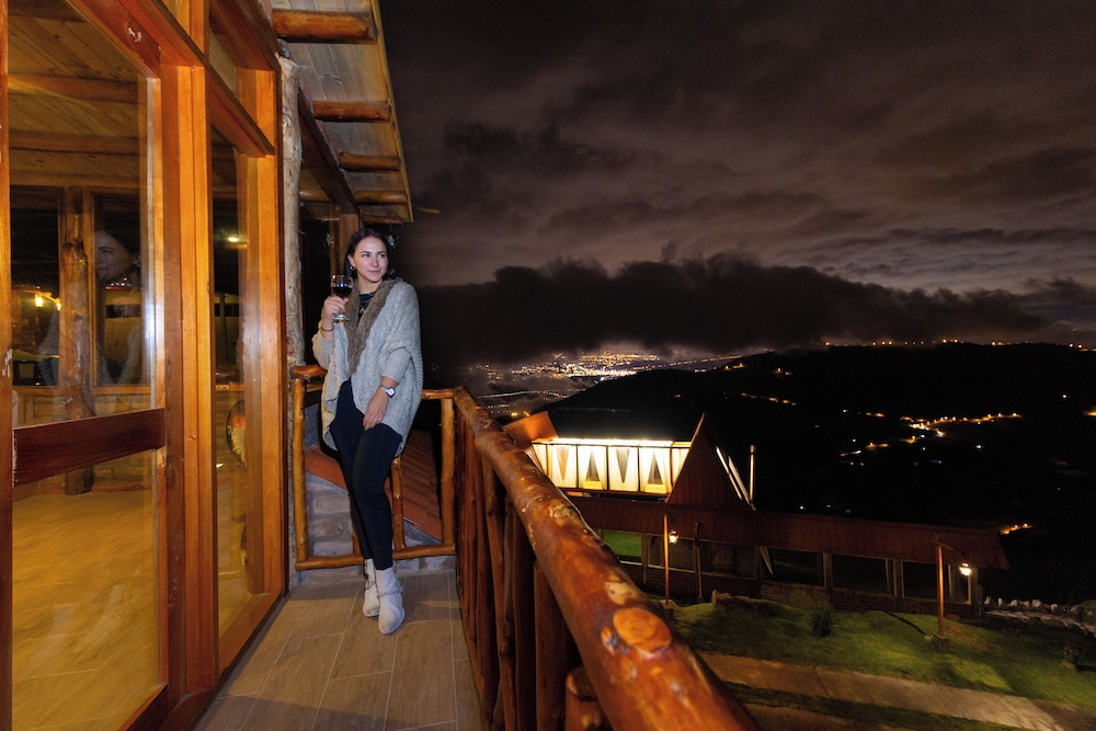 Deluxe Suite photo 3