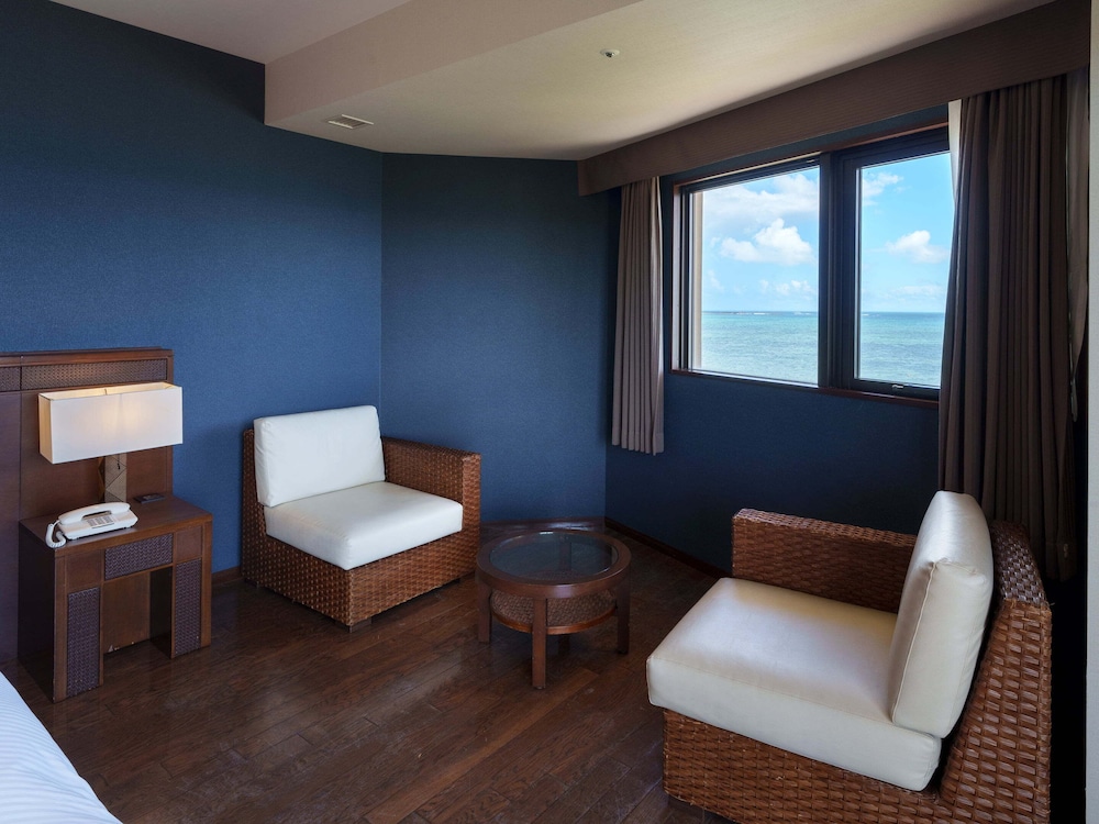 Corner Double, Non Smoking [Main Building Ocean's Wing] photo 3