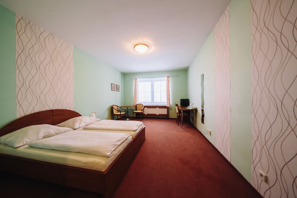 Classic Double Or Twin Room photo 2