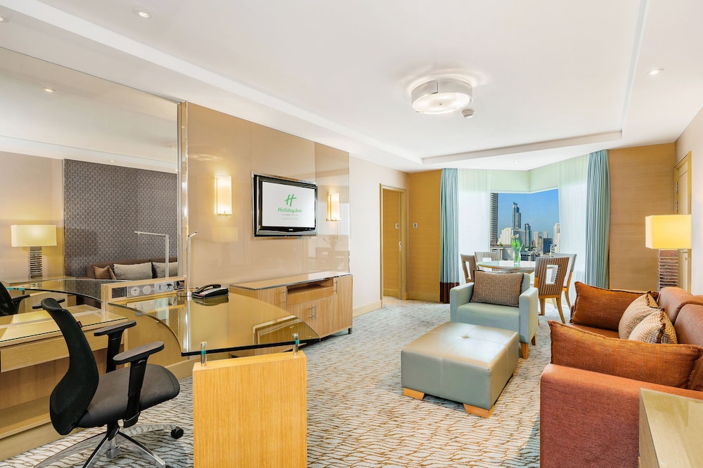 Premium Suite, 1 King Bed, City View