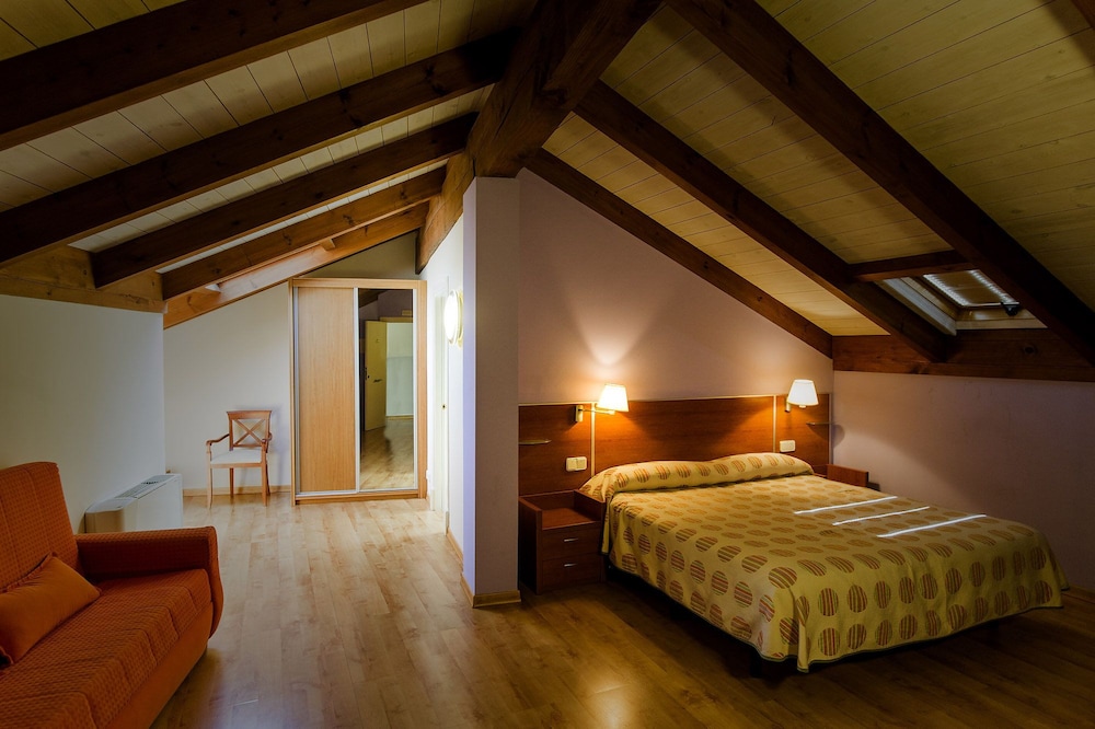 Double or Twin Room photo 2