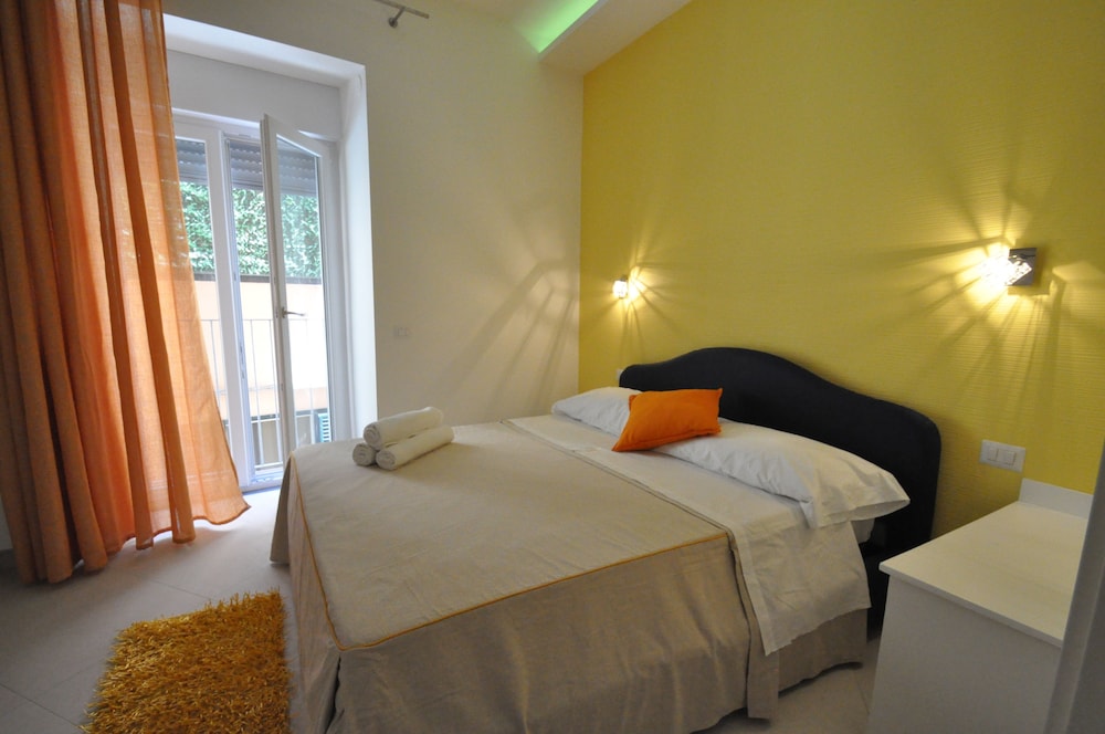 Standard Double Room photo 3