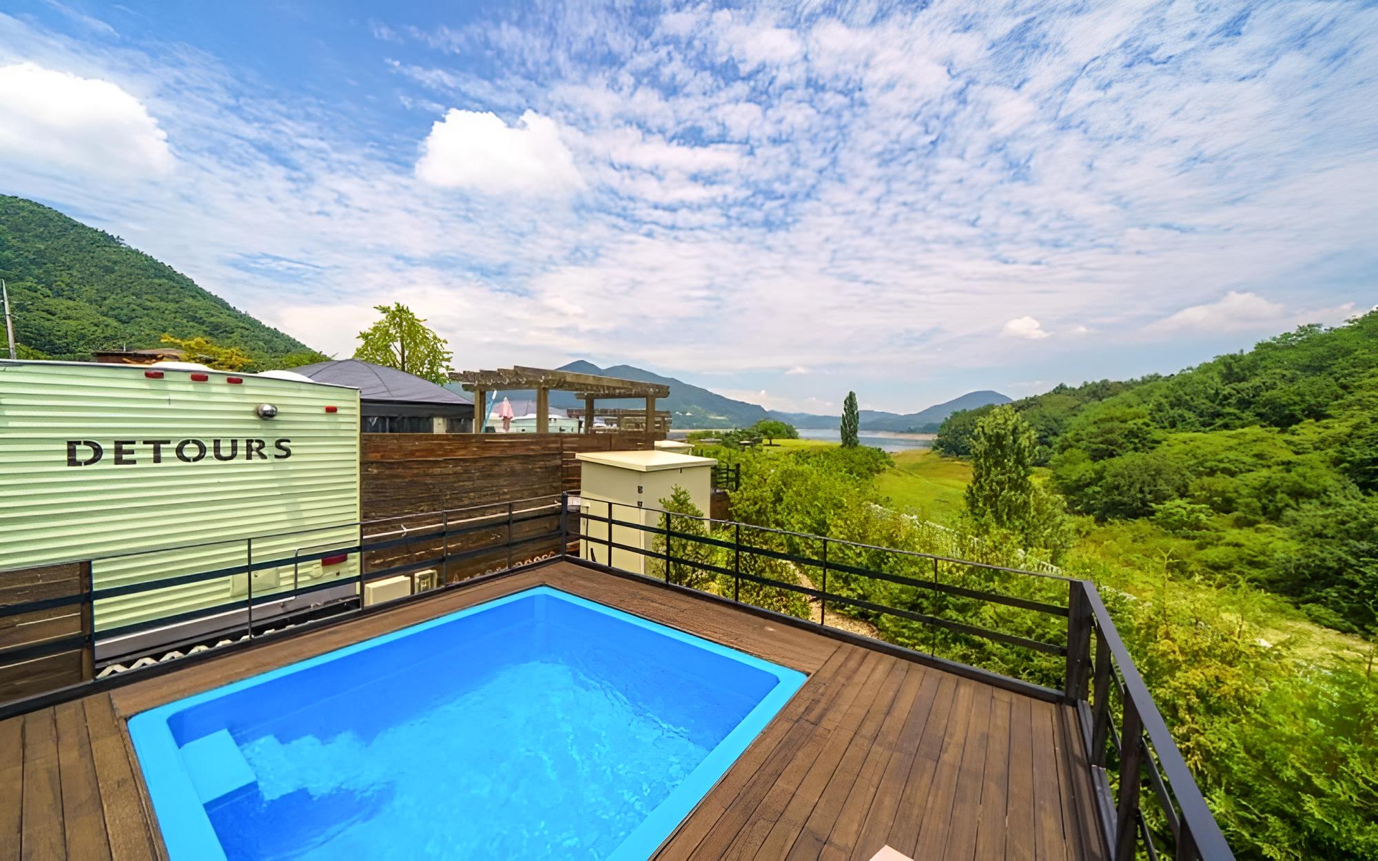 Room (Pool Villa - 13 (individual whole bus) photo 3