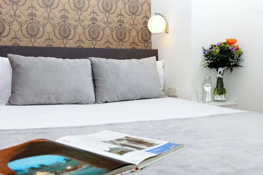 Basic Single Room