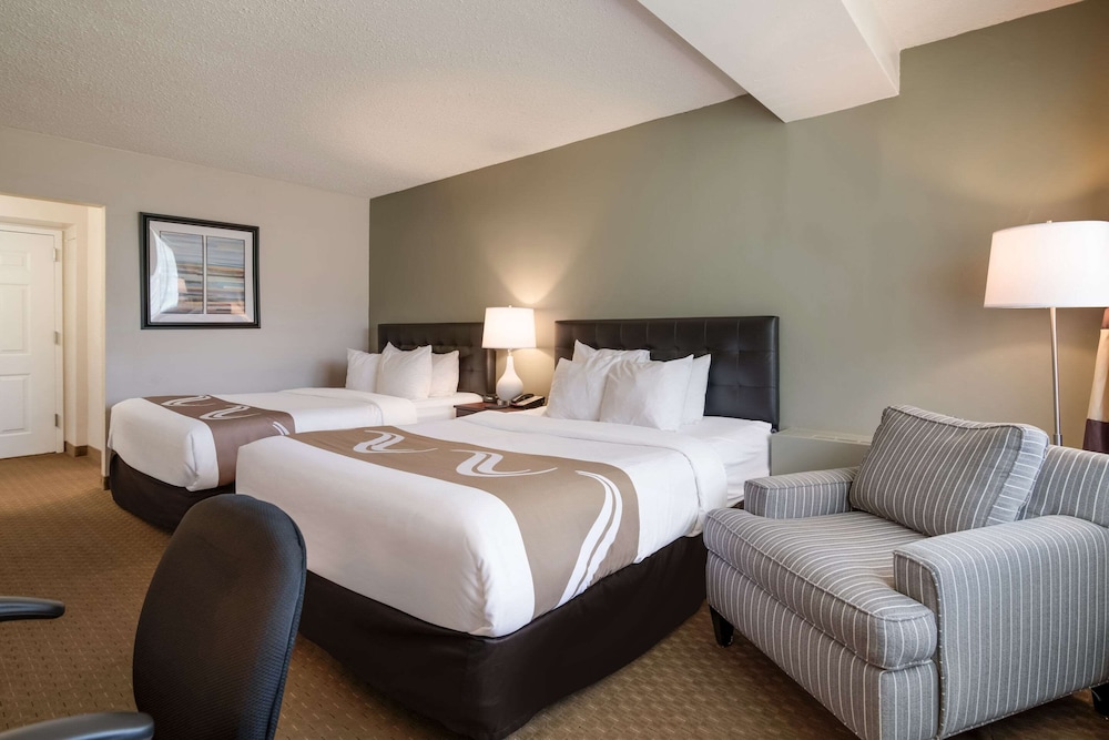 Standard Room, 2 Queen Beds, Non Smoking - Photo 3