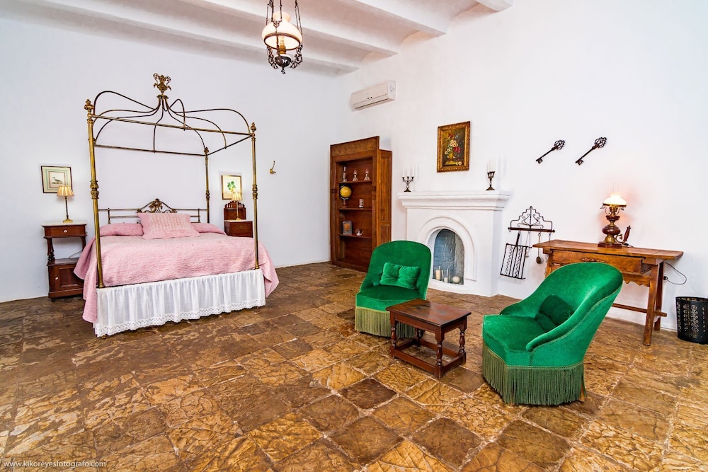 Traditional Double Room, 1 Double Bed photo 3
