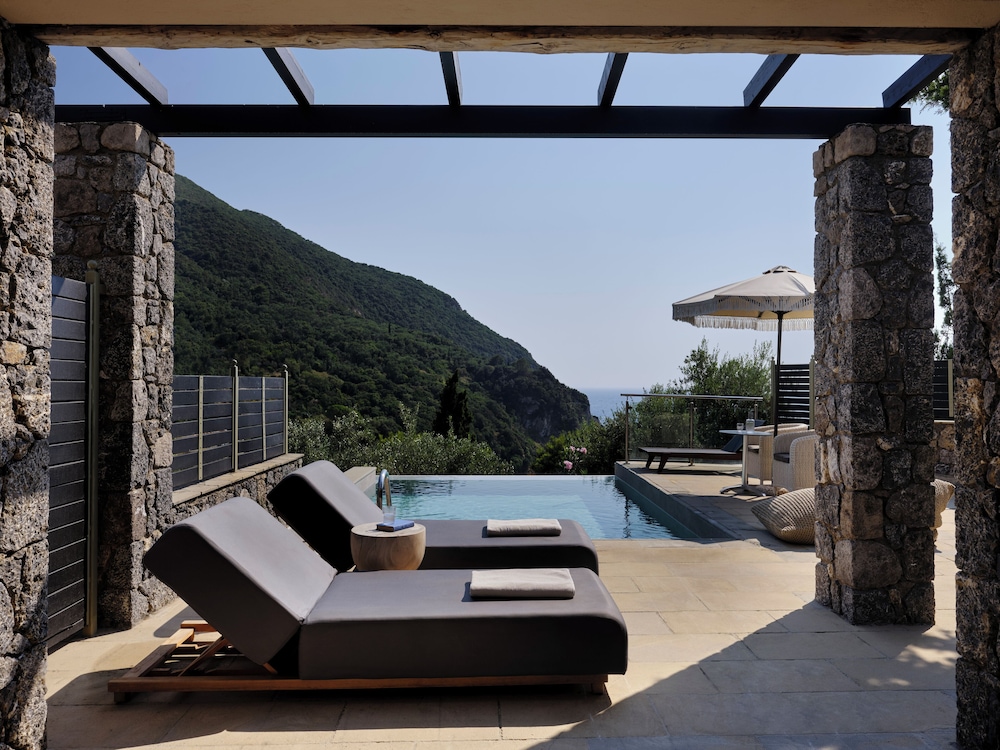 Deluxe Double Room Sea View with Private Pool - Photo 1