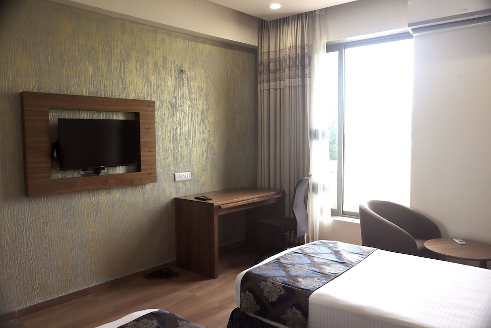 Standard Twin Room photo 3