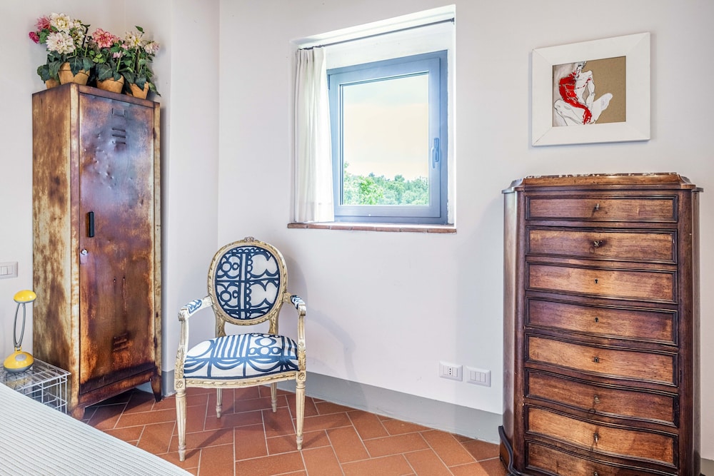 Villa photo 2