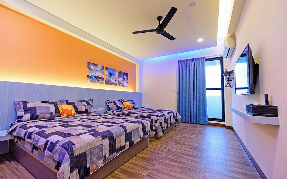 Basic Quadruple Room, 2 Double Beds, Balcony photo 1