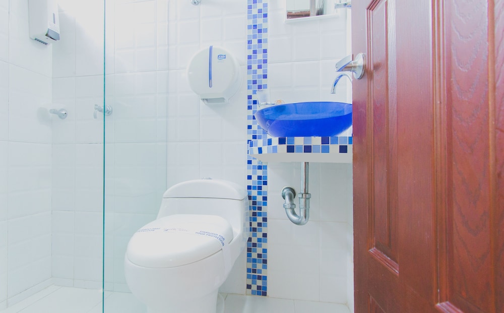 Hotel Marina Suites By Geh Suites — photo 54