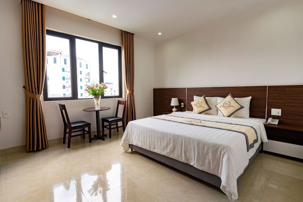 Superior Double Room, City View photo 3