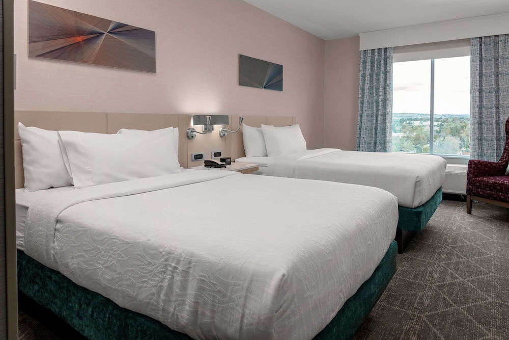 Room, 2 Queen Beds, Accessible (Hearing) - Photo 7