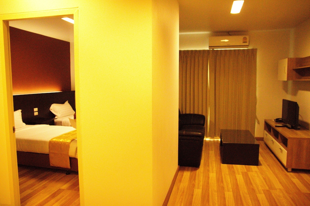 Suite, 1 Bedroom photo 3