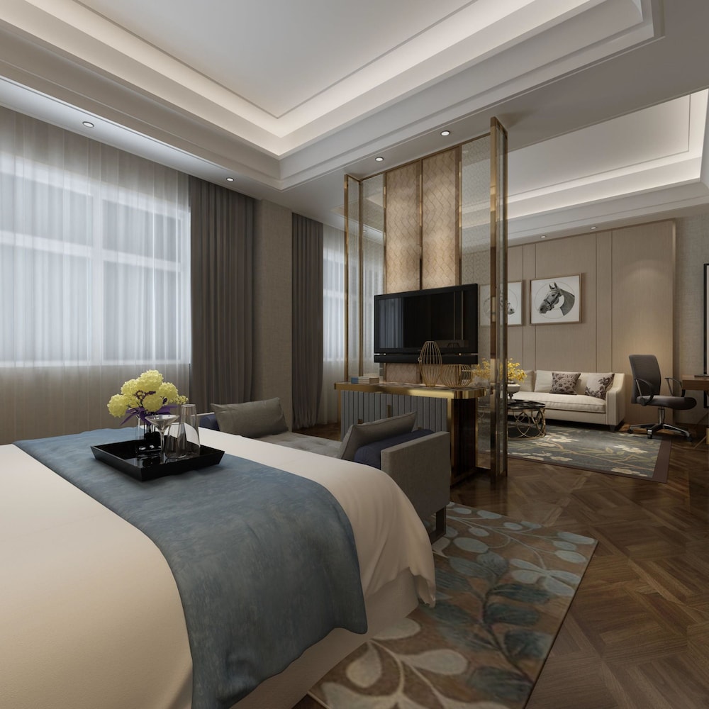 Luxury Suite photo 3