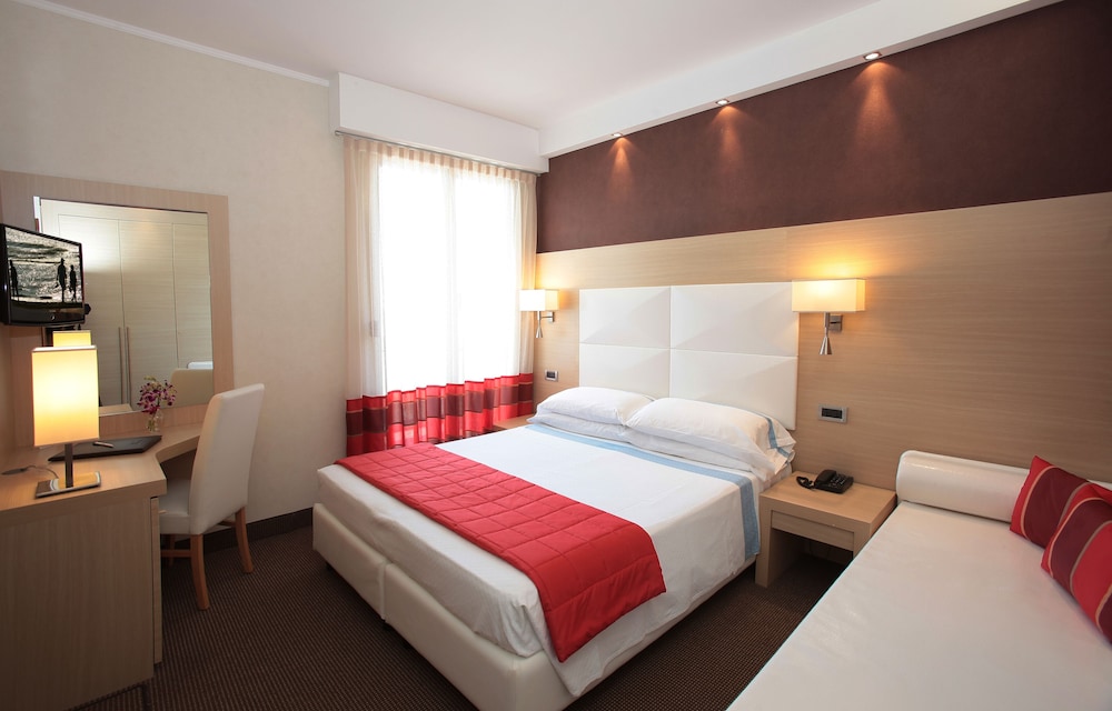 Basic Double Room photo 2