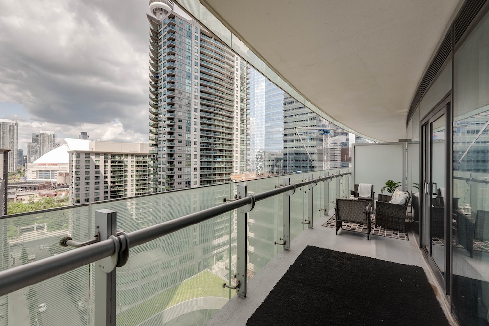 Signature Apartment thumbnail 5
