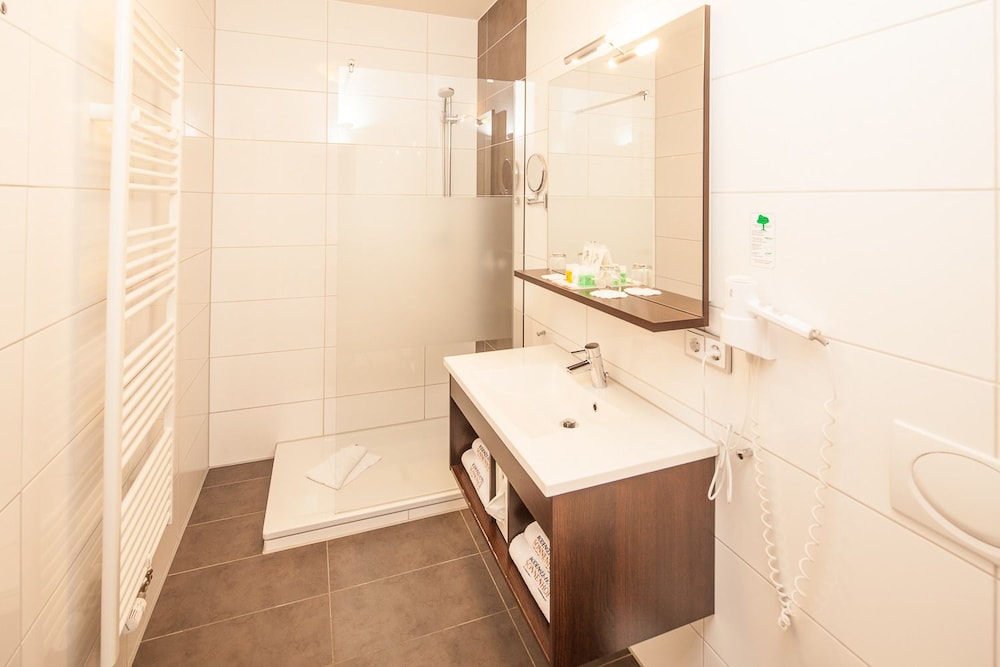 Superior Double Room, Lake View photo 2