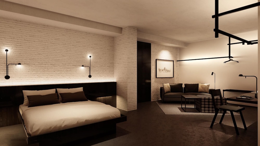 Premier Double Room, 1 King Bed, Non Smoking - Photo 3