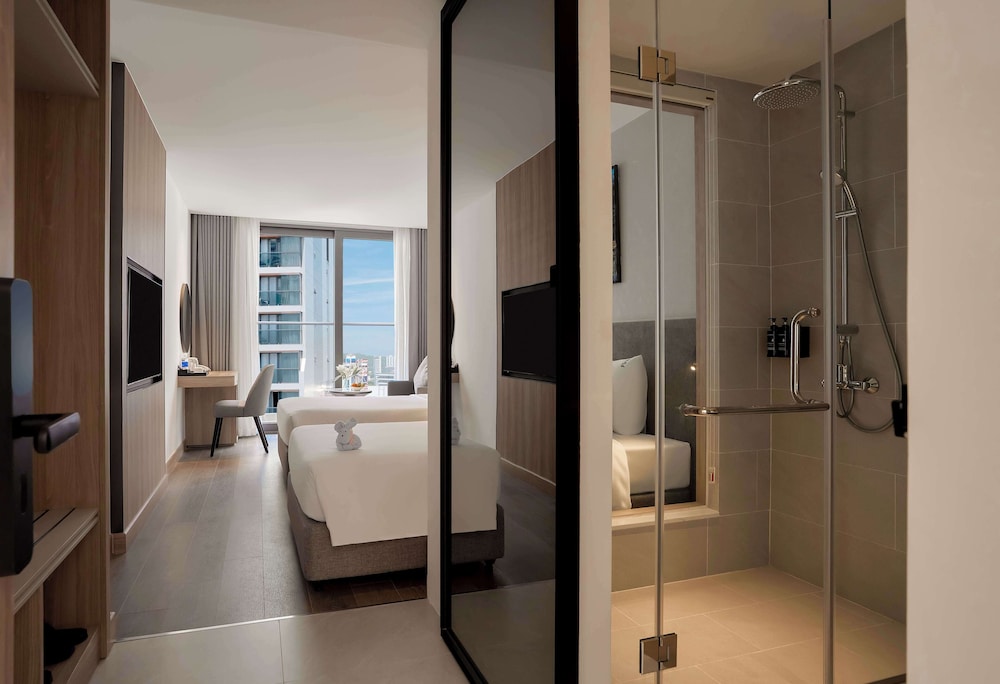 Deluxe Double or Twin Room, Balcony, City View - Photo 3