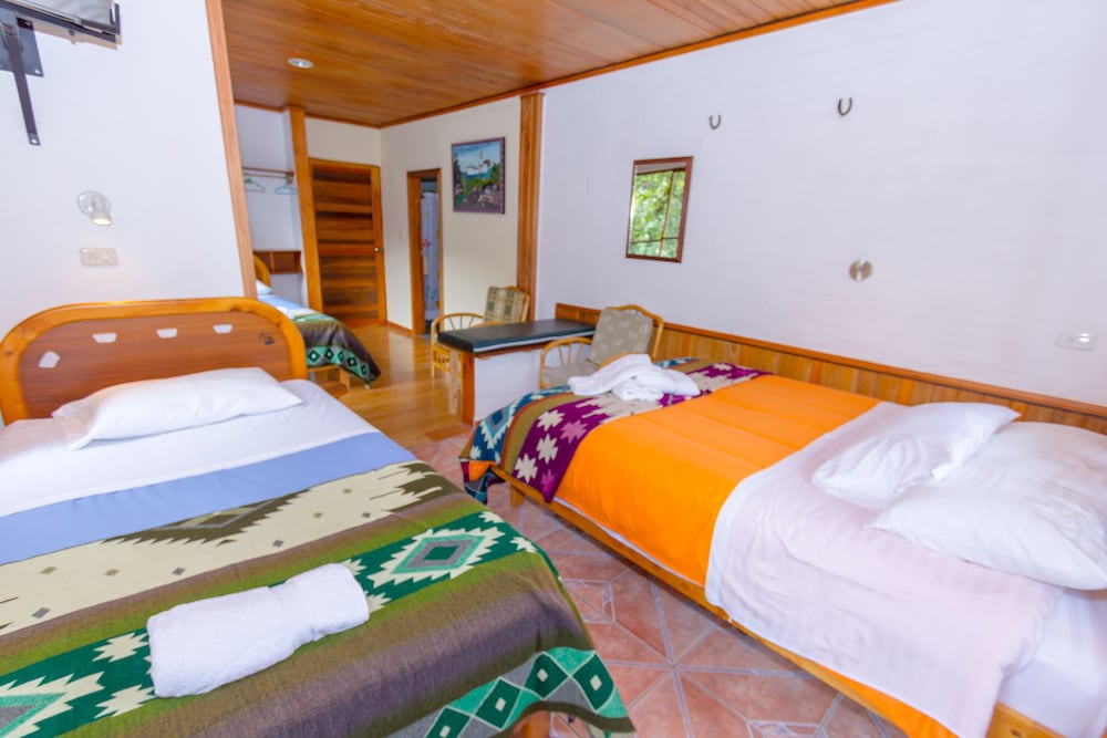 Standard Triple Room, 1 Bedroom, Garden View photo 1