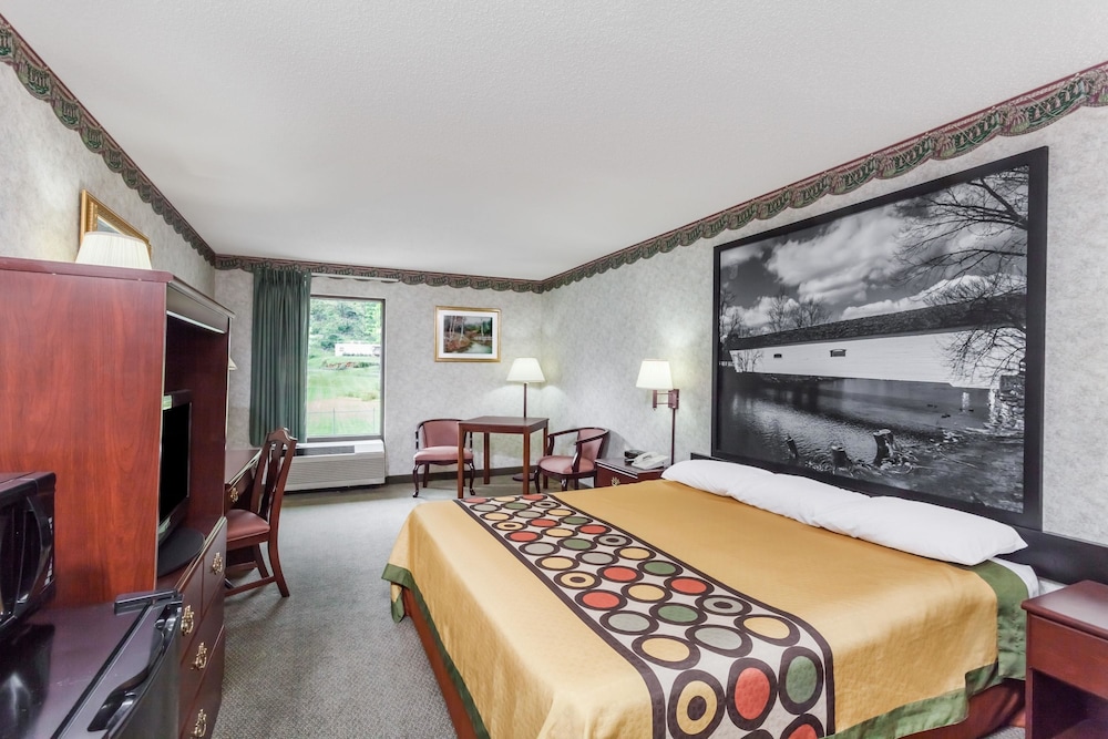 Standard Room, 1 King Bed, Non Smoking - Photo 1