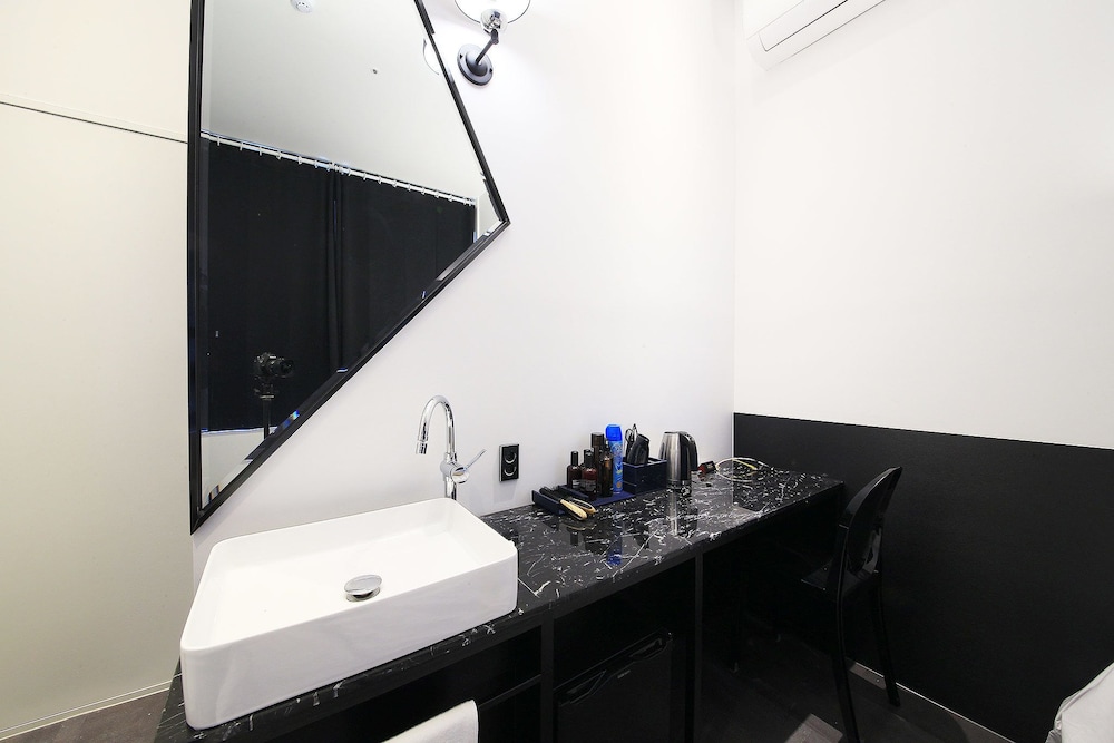 Standard Room photo 3