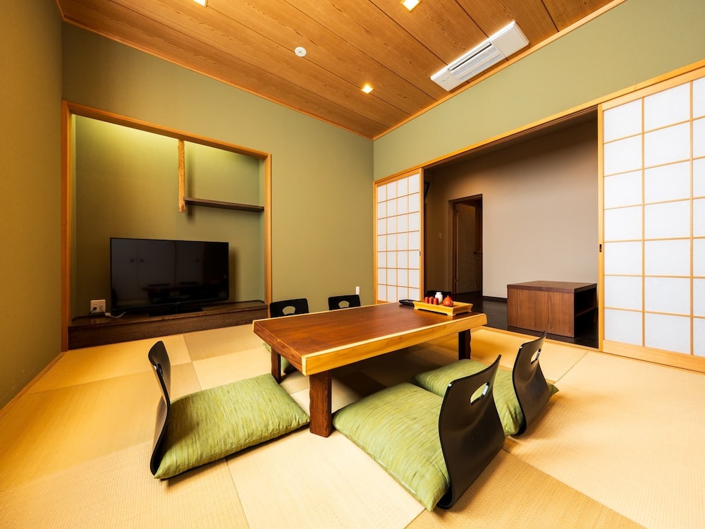 MB Japanese-Western style room [-ichou-] Kitchen & kids room & indoor bath - Teppan Ogiyama at 19:30
