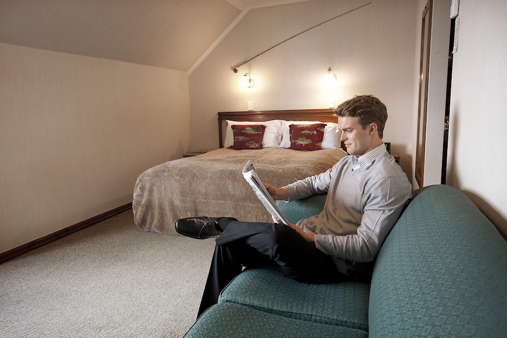 Deluxe Room - Photo 7