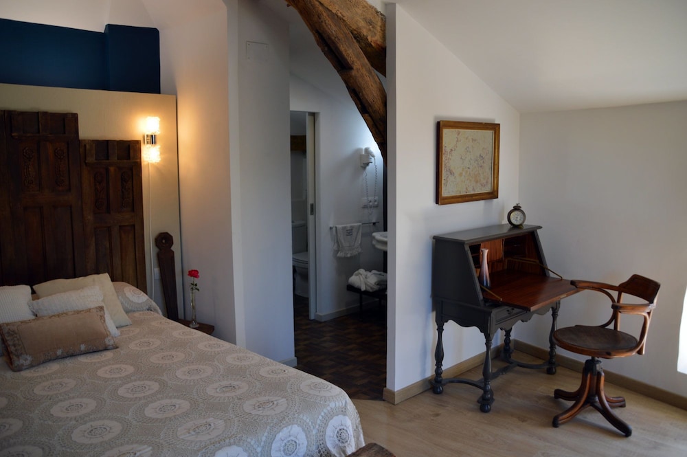 Deluxe Double Room, Canal View (Saphir) photo 1