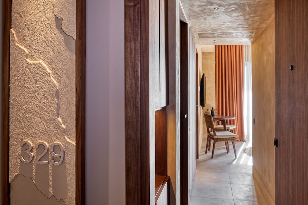 Family Suite (Sapphire) - Photo 2