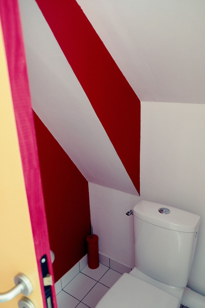 Premium Suite, Private Bathroom, Garden View - Photo 4