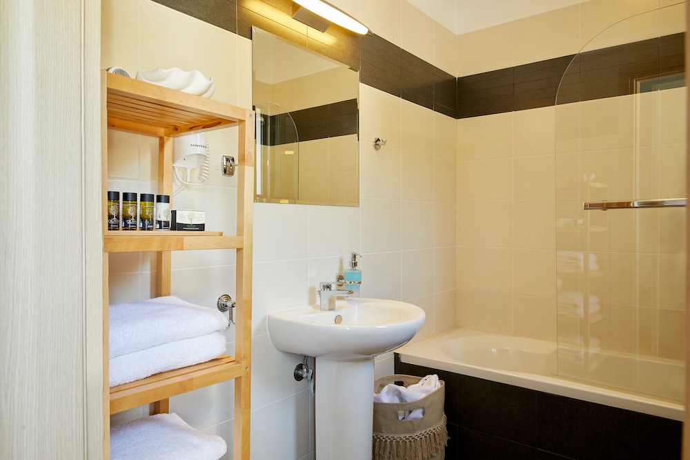 Premium Apartment photo 2