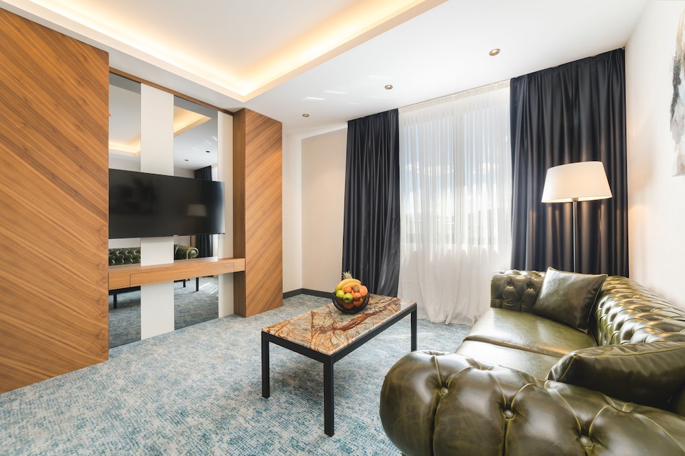 Deluxe Apartment, 1 Bedroom, City View photo 3
