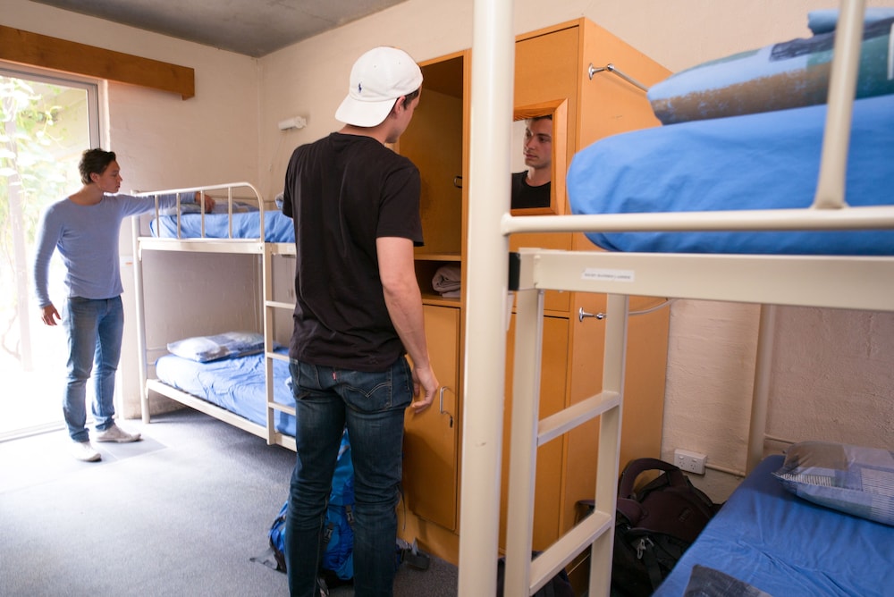 Bed in 4-Bed Male Dormitory with Shared Bathroom photo 2