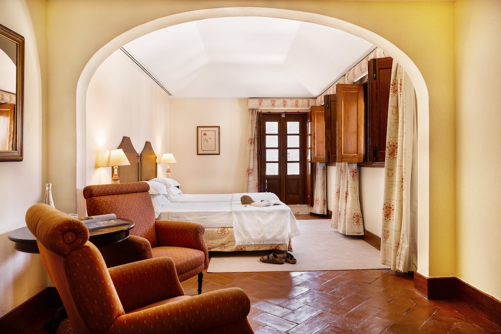 Superior Double or Twin Room - Photo 3