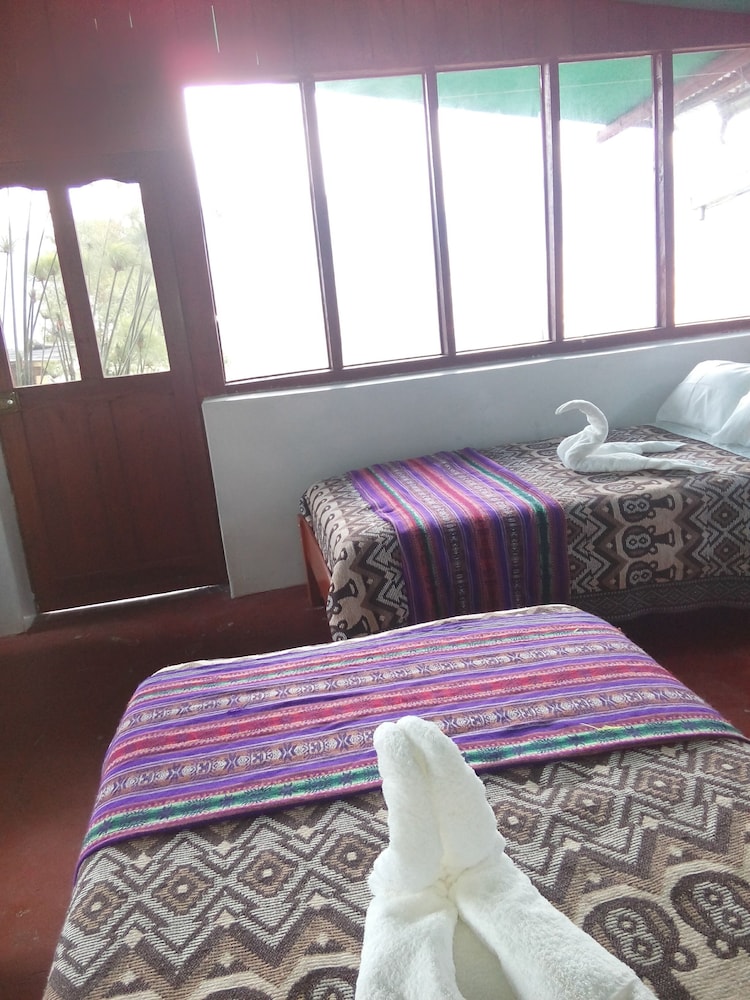 Basic Cabin, 2 Twin Beds, Private Bathroom, Resort View photo 1