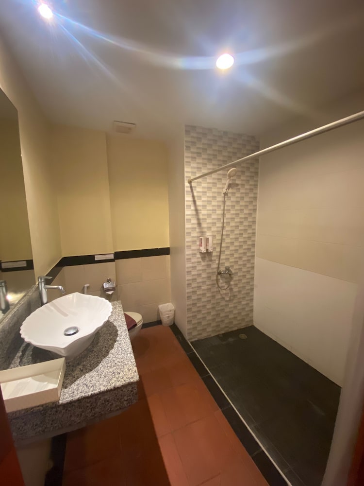 Deluxe Room, Pool Access - Photo 3