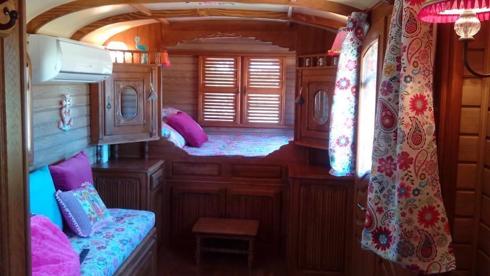 Bungalow photo 1