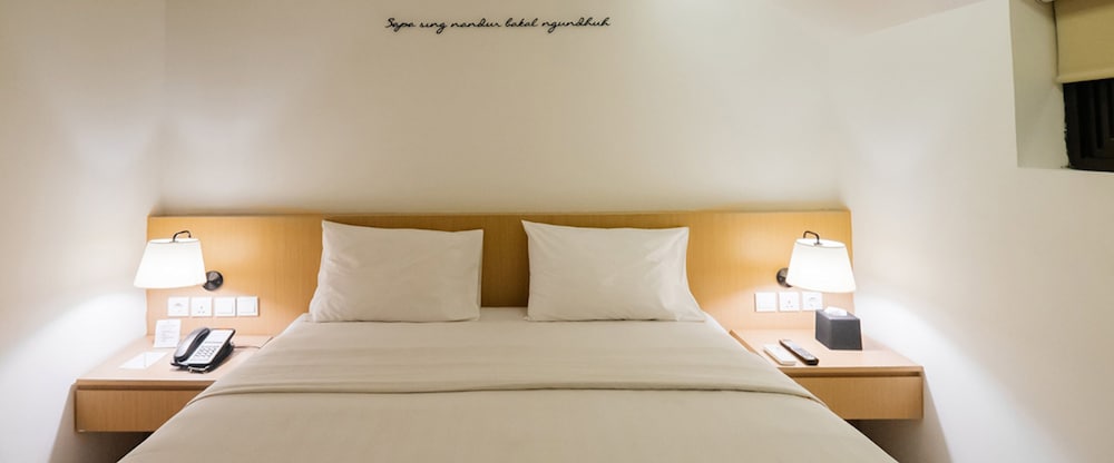 Simple Room photo 3