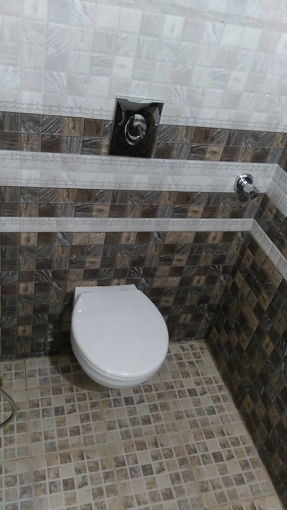 2BHK AC Apartment photo 3