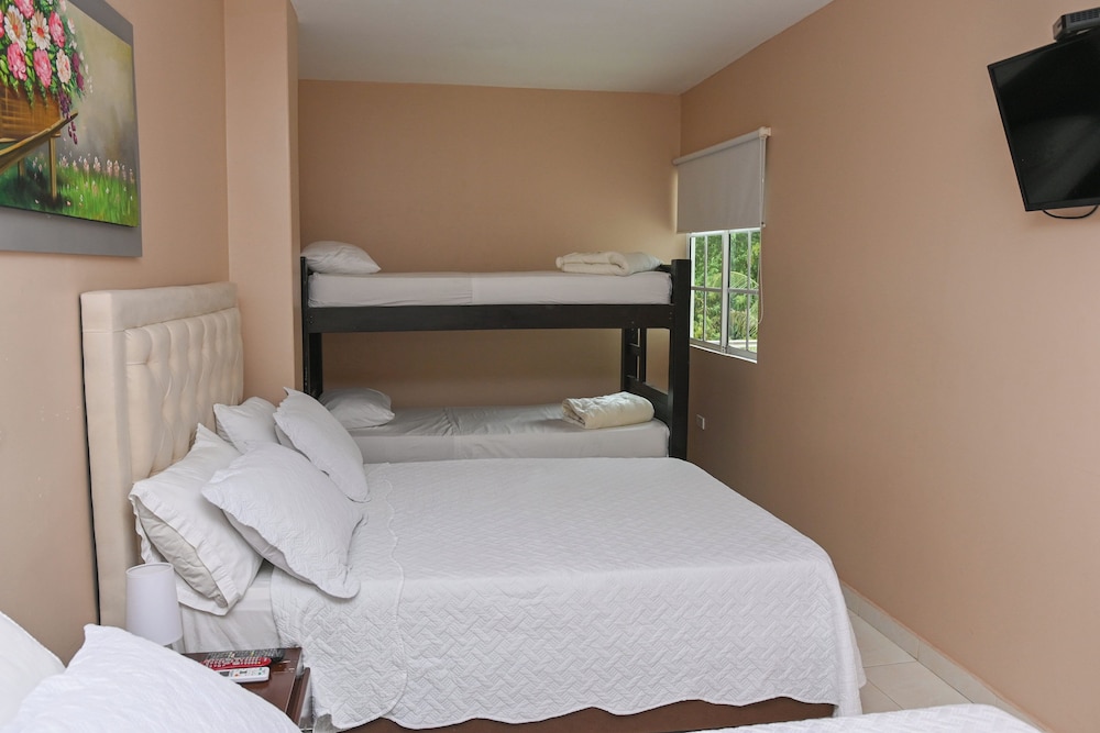 Standard Quadruple Room photo 2