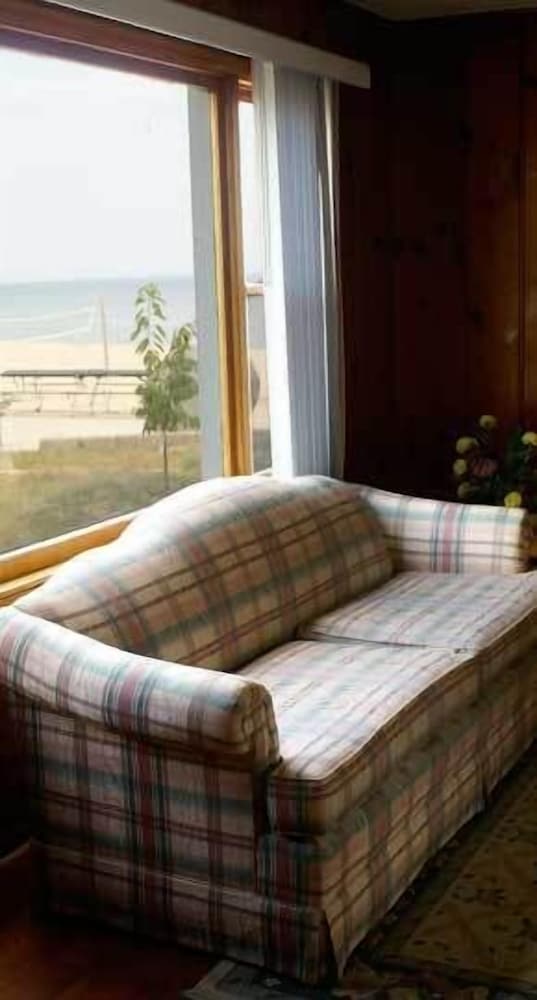 Cottage, 1 Bedroom (Cabin 9) photo 2